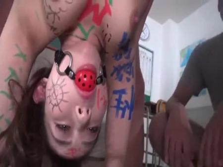 保健室でオナニーに夢中の女教師を盗撮して脅迫ハード緊縛調教開始！ free on - Ero Video 