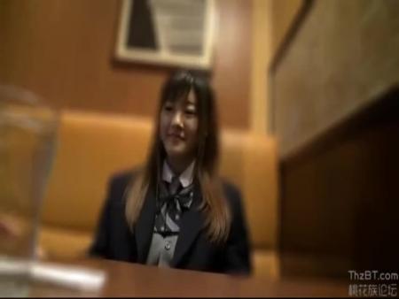 18歳JK制服姿でやってきたギャルJK援交JKパパ活JK生ハメ生中出しOKのロリビッチJKとハメ撮り free on - Ero Video 