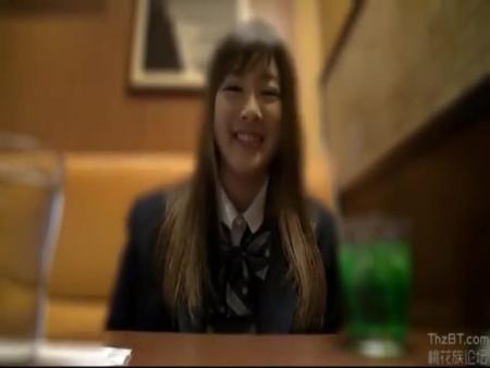 18歳JK制服姿でやってきたギャルJK援交JKパパ活JK生ハメ生中出しOKのロリビッチJKとハメ撮り free on - Ero Video 