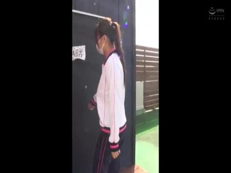 このフィリピンハーフ教師がヤバい！校内でハメた動画をSNSへ大炎上したリアル痴女ｗ iQoo free on - Ero Video 