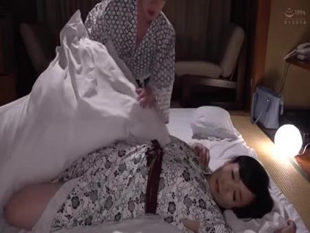 夫とは来た事無かった温泉旅館　母を慕う息子が誘って二人きり　禁断関係に　美熟女　母子交尾　浴衣　風呂混浴　口内射精　自慰 free on - Ero Video 