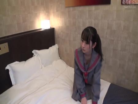 ウブな女子校生をナンパして生ハメ！顔を真っ赤に染めイキまくり無許可中出しに号泣 free on - Ero Video 