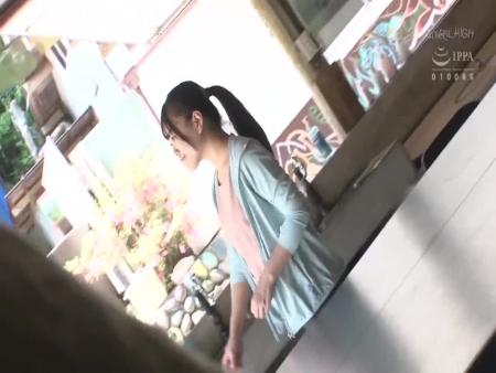 楽しい夏の思い出が…レイプ魔に犯され中出しされて捨てられる美女たち free on - Ero Video 