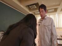 用務員を見下す神スタイル女教師が催眠ライトで洗脳されチ●ポ中毒の性処理肉便器に！ iQoo