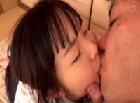 配達先のおっさんに犯されるアルバイト美少女！恥ずかしいほどイカされる潮吹き中出しFUCK